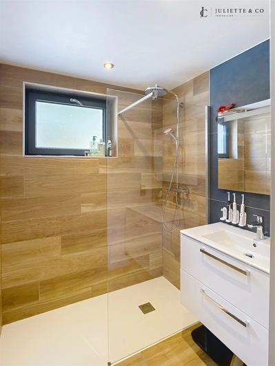 Image No.7-4 Bed Property for sale