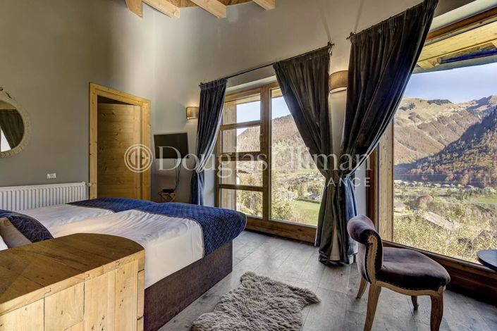 Image No.13-4 Bed House for sale