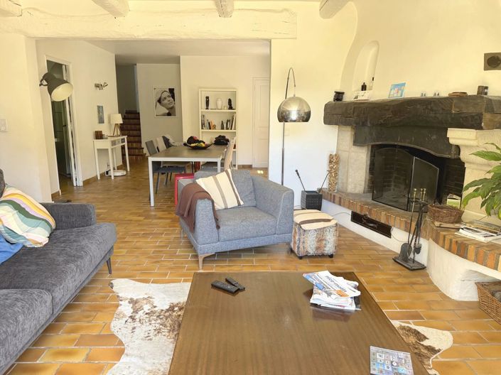 Image No.8-4 Bed House for sale
