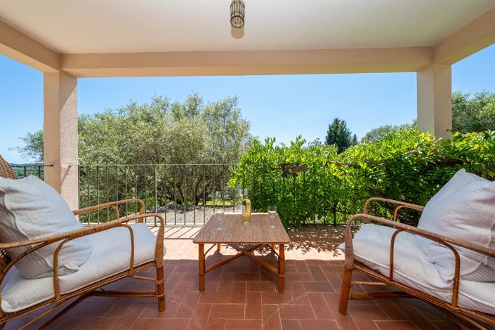 Image No.15-7 Bed House for sale