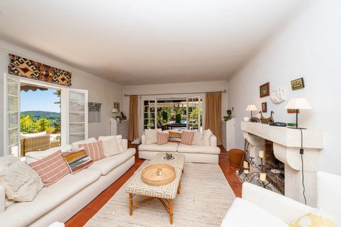 Image No.5-7 Bed House for sale