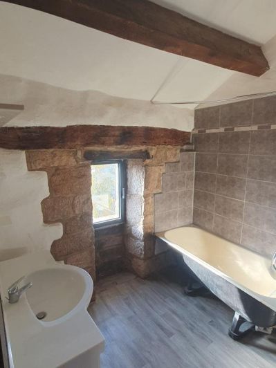 Image No.11-6 Bed House for sale