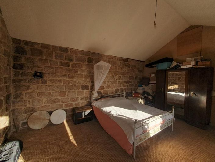 Image No.13-6 Bed House for sale