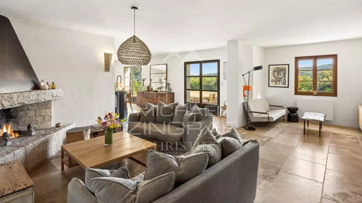 Image No.9-4 Bed House for sale