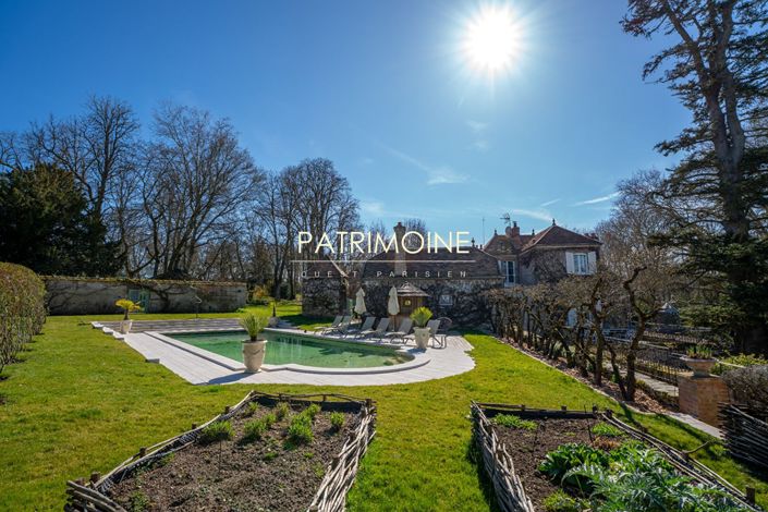 Image No.4-6 Bed House for sale