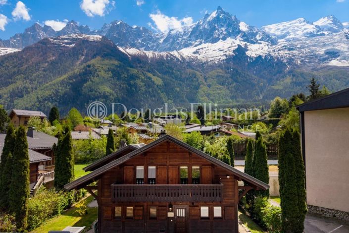 Image No.3-7 Bed House for sale