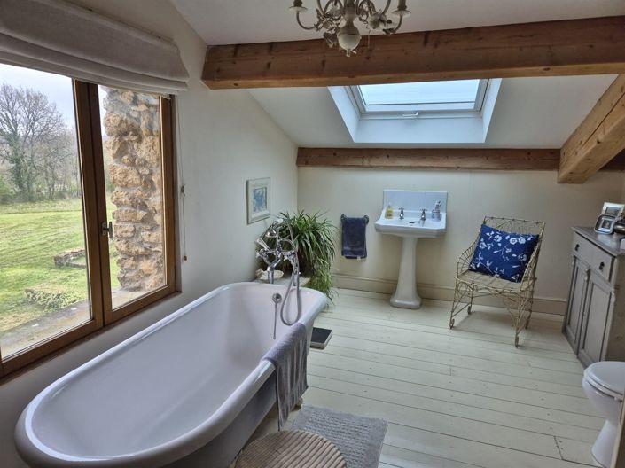 Image No.6-2 Bed House for sale