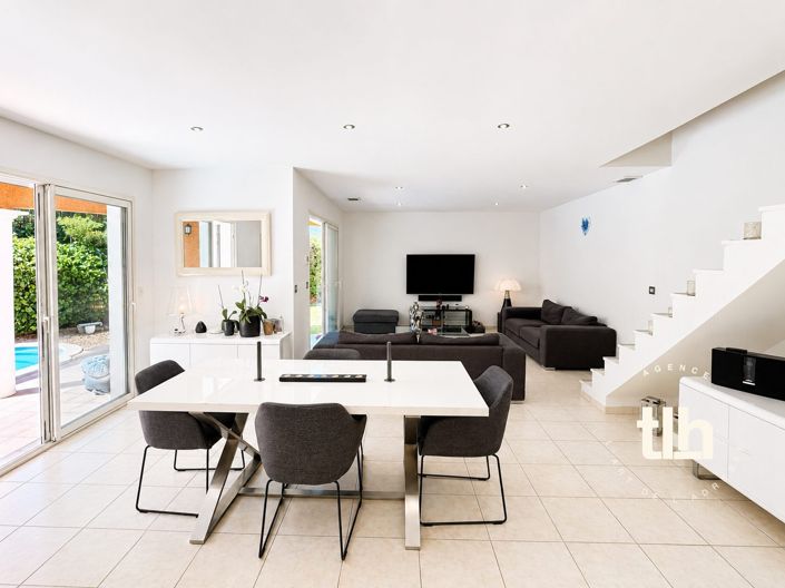 Image No.7-4 Bed House for sale