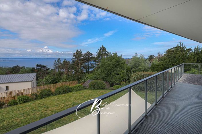 Image No.18-5 Bed Property for sale