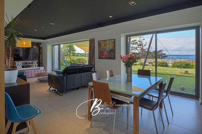 Image No.5-5 Bed Property for sale