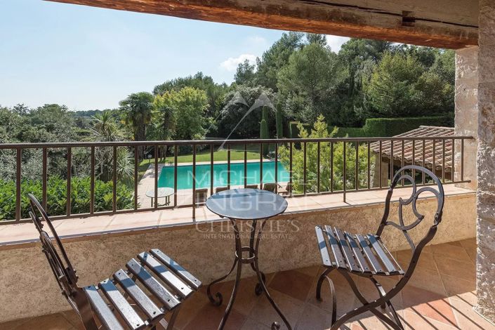 Image No.8-4 Bed House for sale