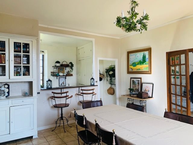 Image No.5-5 Bed House for sale