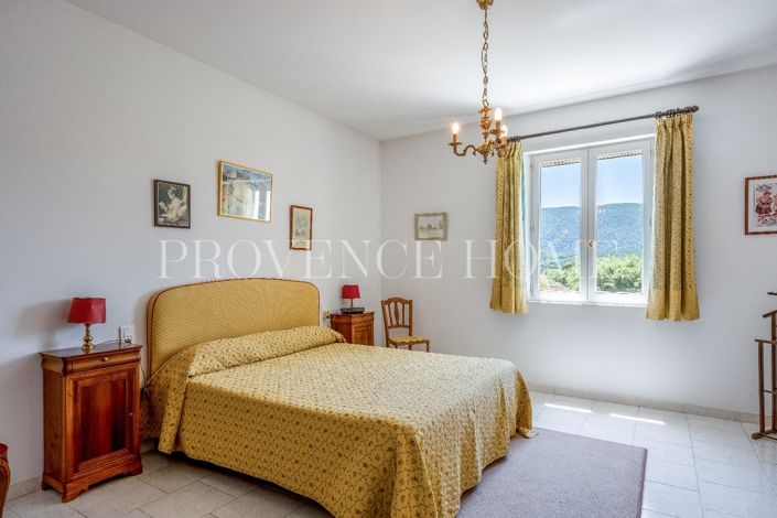 Image No.8-3 Bed House for sale