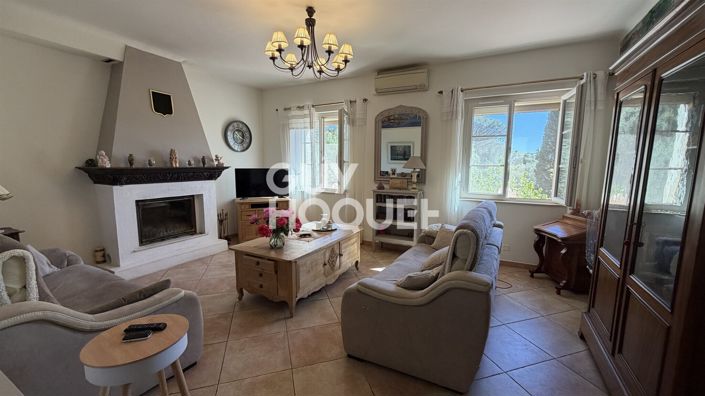Image No.20-4 Bed House for sale