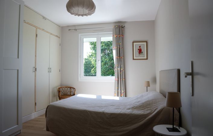 Image No.17-3 Bed House for sale