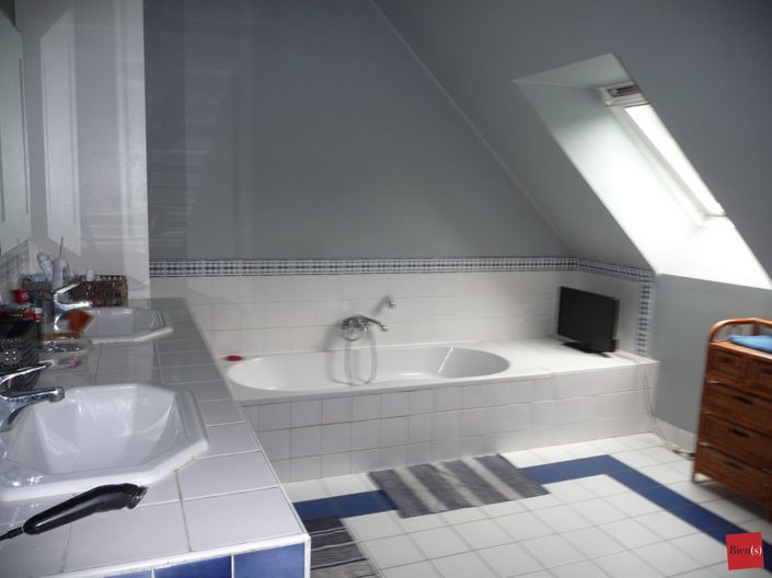 Image No.27-Propriété de 4 chambres à vendre à Evron