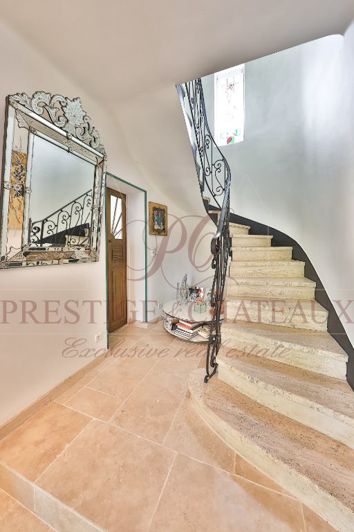 Image No.8-5 Bed House for sale