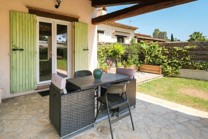 Image No.15-3 Bed House for sale