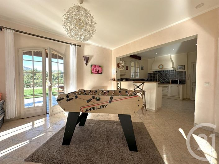 Image No.11-5 Bed House for sale