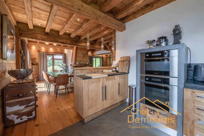 Image No.7-6 Bed House for sale