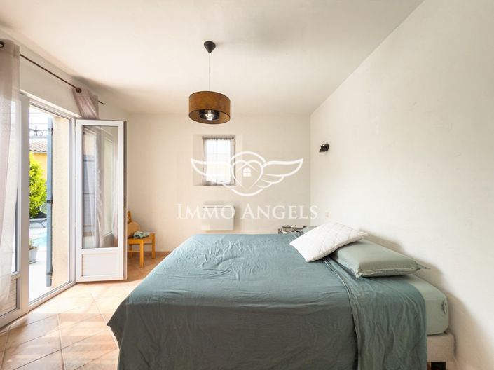 Image No.14-4 Bed House for sale