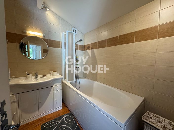 Image No.8-4 Bed House for sale