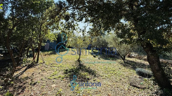 Image No.18-5 Bed House for sale