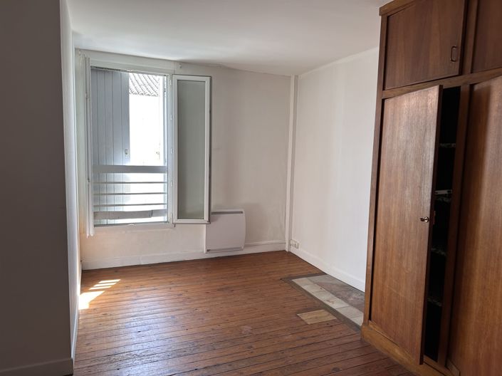 Image No.4-2 Bed House for sale
