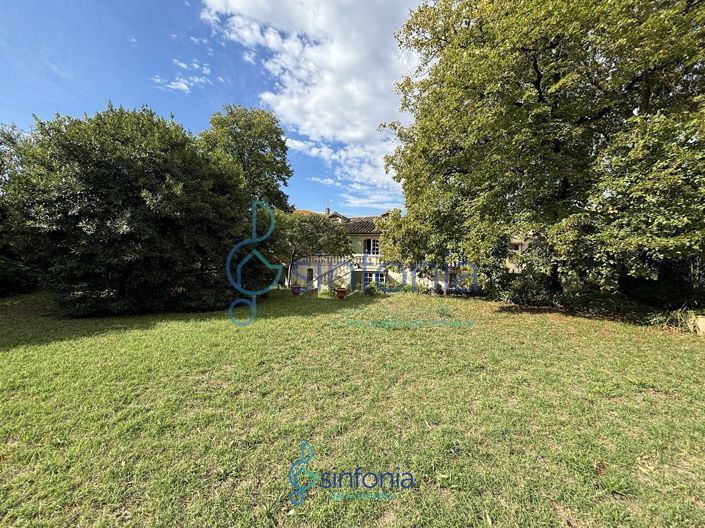 Image No.6-6 Bed House for sale