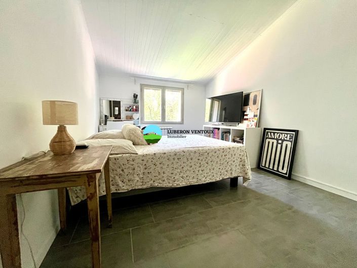 Image No.7-5 Bed House for sale