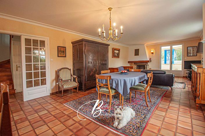 Image No.9-4 Bed House for sale