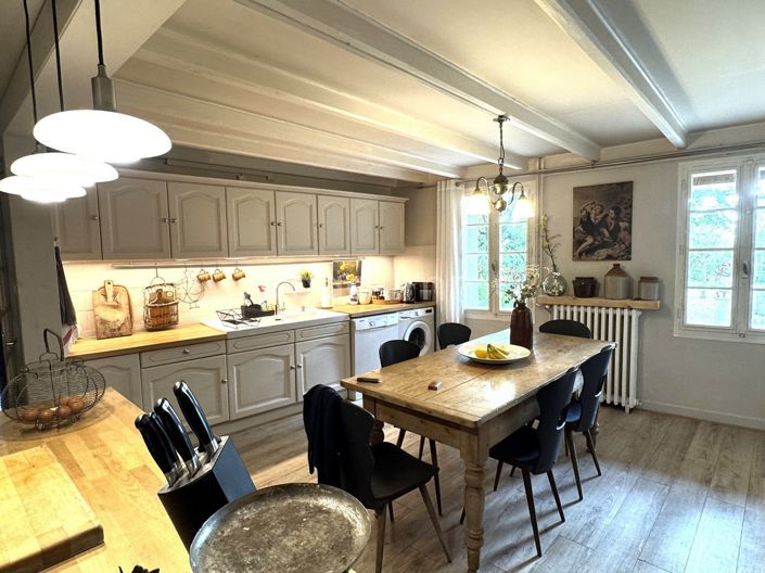 Image No.2-5 Bed House for sale