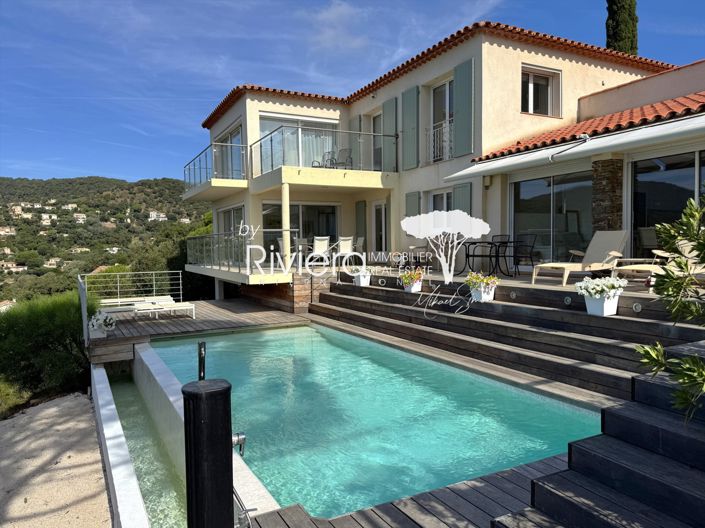 Image No.2-5 Bed House for sale