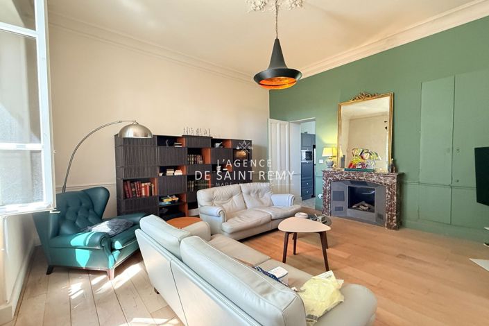Image No.2-4 Bed House for sale