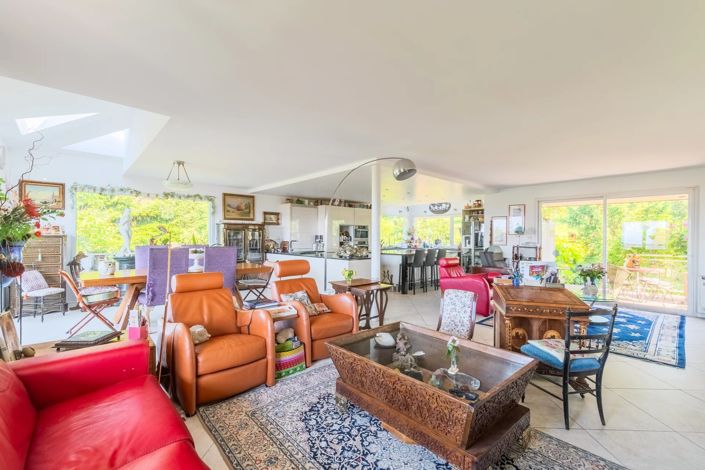 Image No.7-4 Bed House for sale
