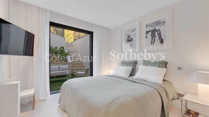 Image No.16-3 Bed House for sale