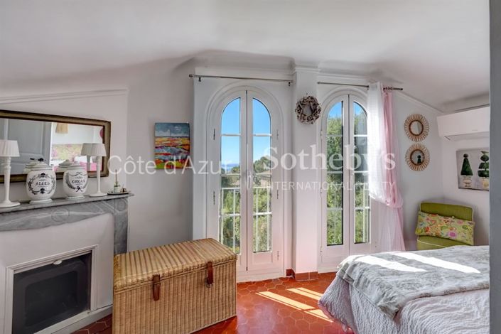 Image No.7-Propriété de 4 chambres à vendre à Golfe Juan