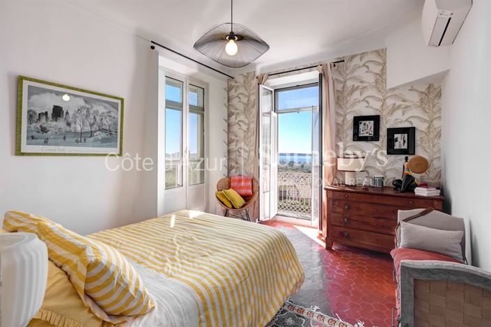 Image No.8-Propriété de 4 chambres à vendre à Golfe Juan