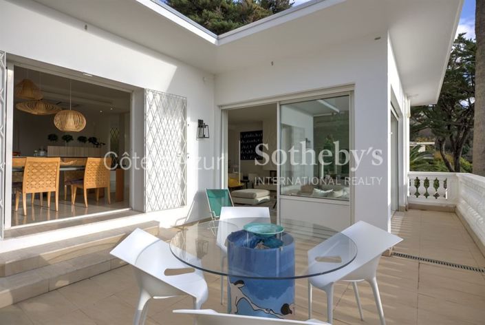 Image No.19-3 Bed Property for sale