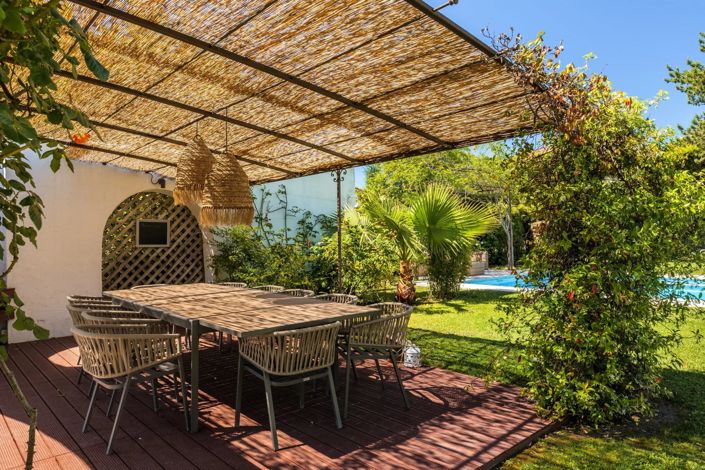 Image No.2-6 Bed House for sale