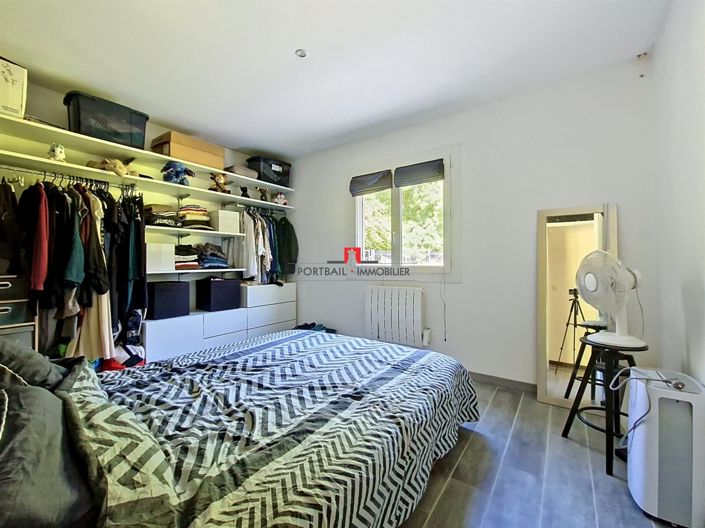Image No.14-3 Bed House for sale
