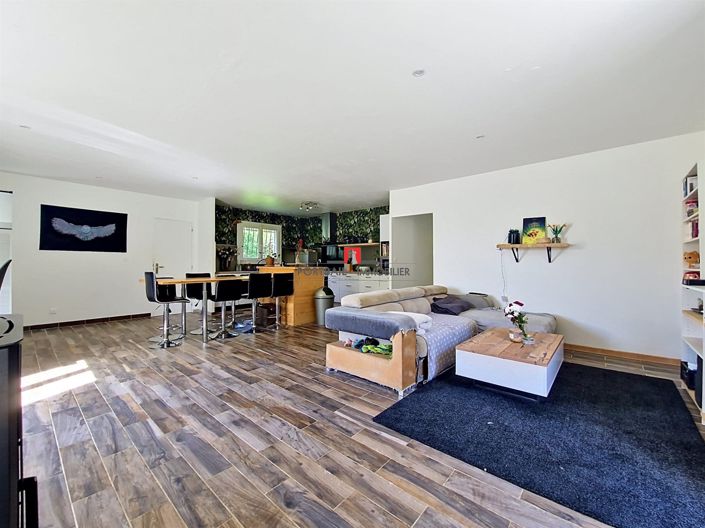 Image No.7-3 Bed House for sale