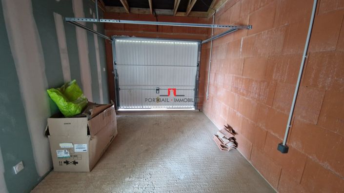 Image No.12-3 Bed House for sale