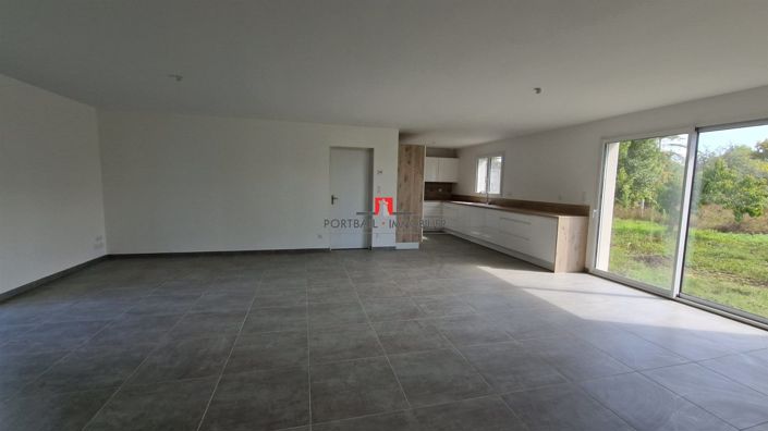 Image No.4-3 Bed House for sale