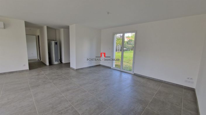 Image No.7-3 Bed House for sale