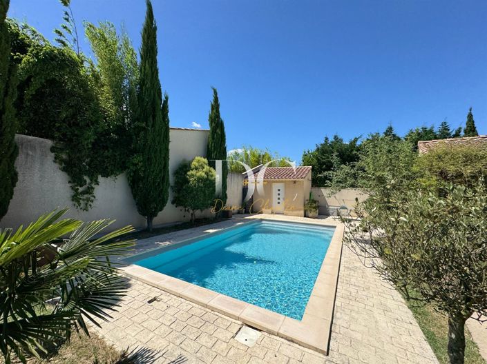 Image No.2-4 Bed House for sale