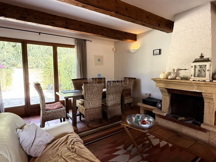 Image No.10-4 Bed House for sale