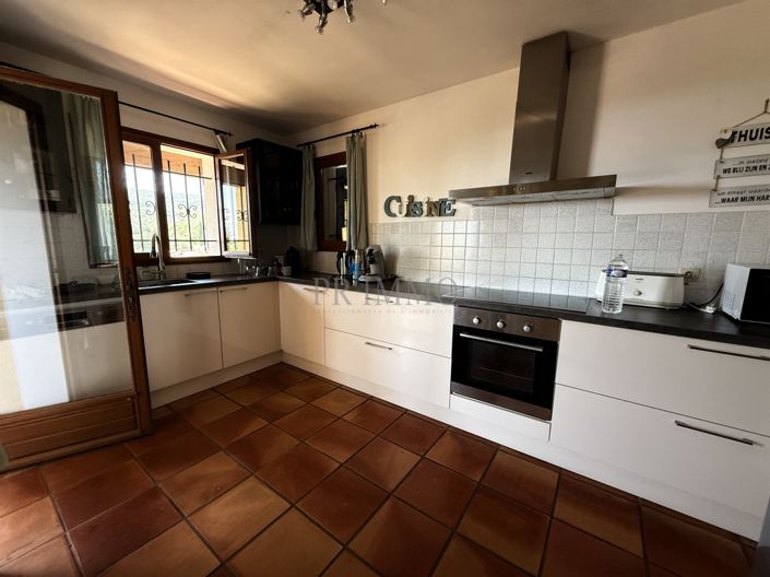 Image No.14-4 Bed House for sale
