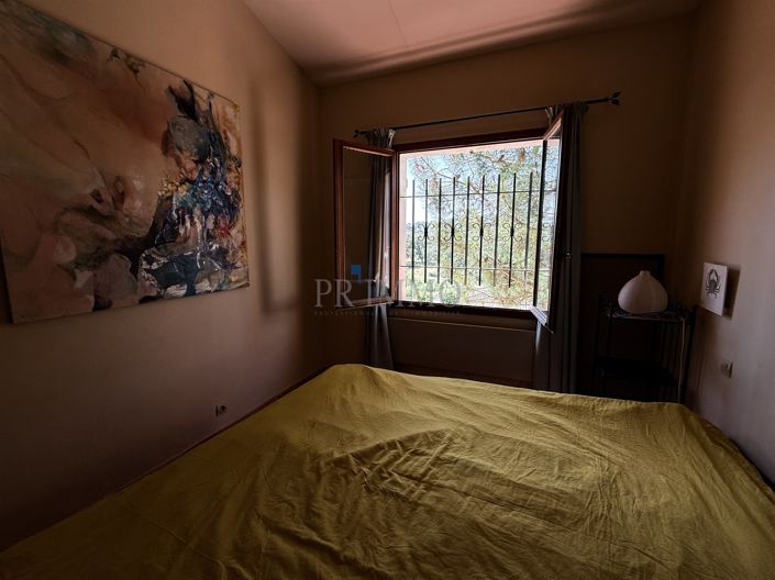 Image No.20-4 Bed House for sale