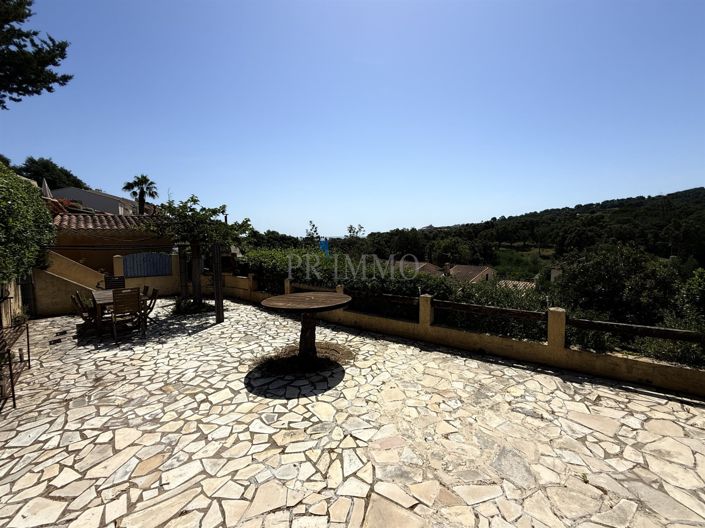 Image No.27-4 Bed House for sale